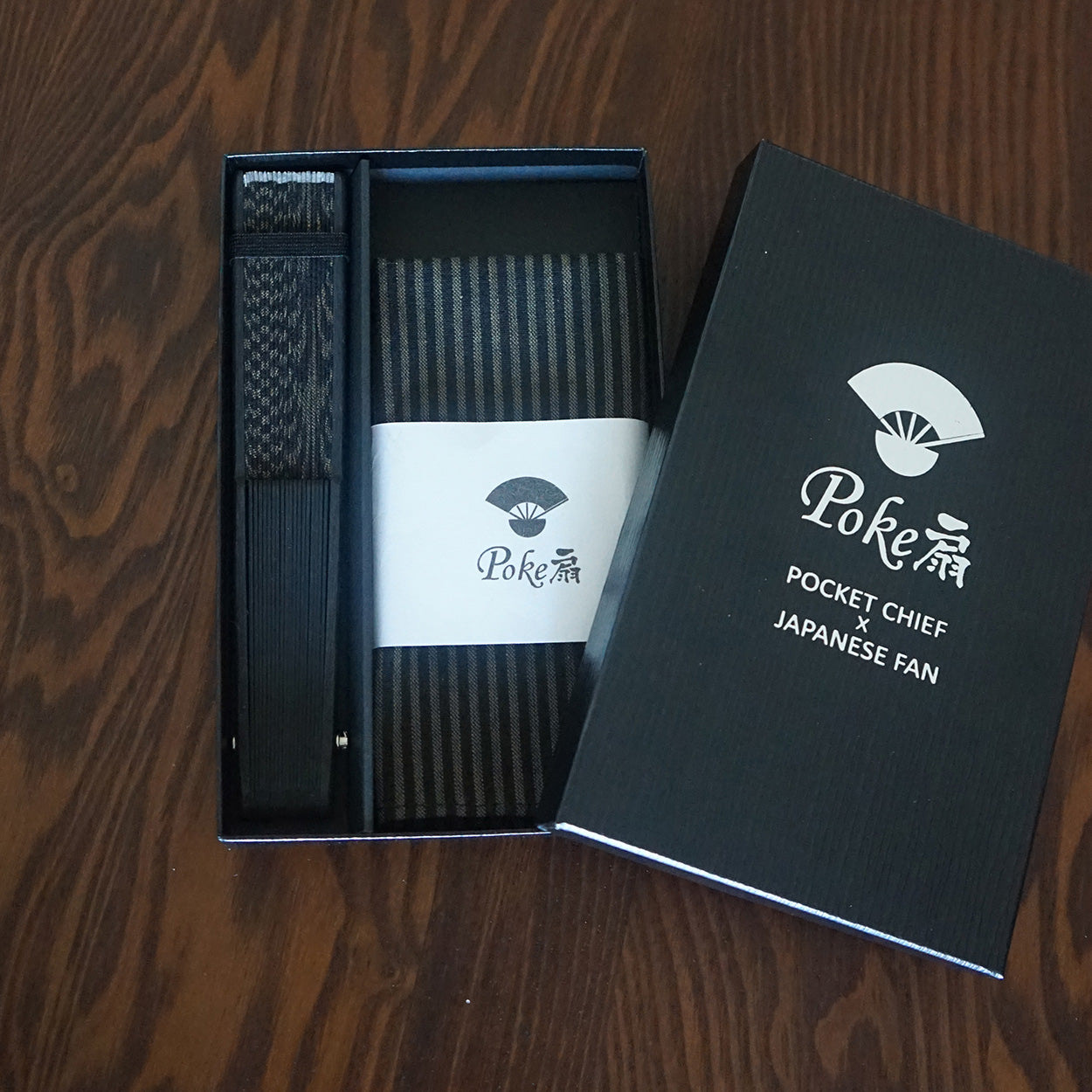 누쿠모리 (Nukumori) _ 포케센 (프리미엄 부채 + 손수건 세트) (2colors)