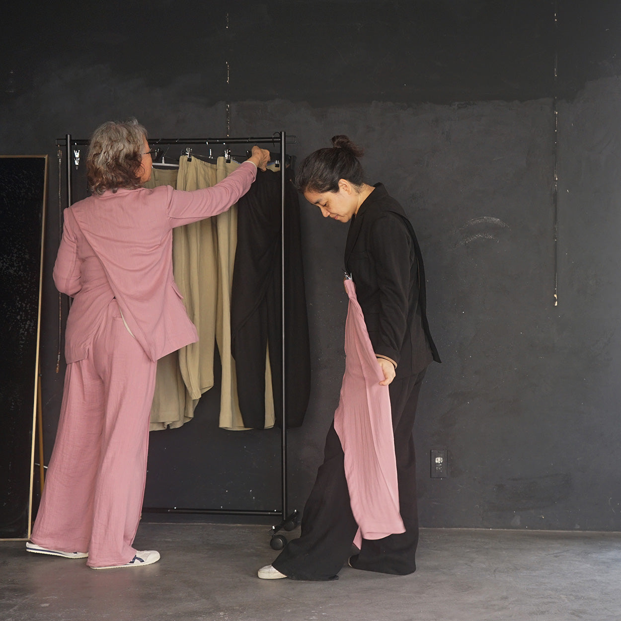 리넨 와이드 턱팬츠 (인디핑크)