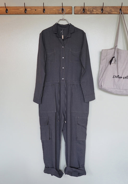 리넨 카고 점프수트 (다크그레이) (~4월 26일까지 주문가능)